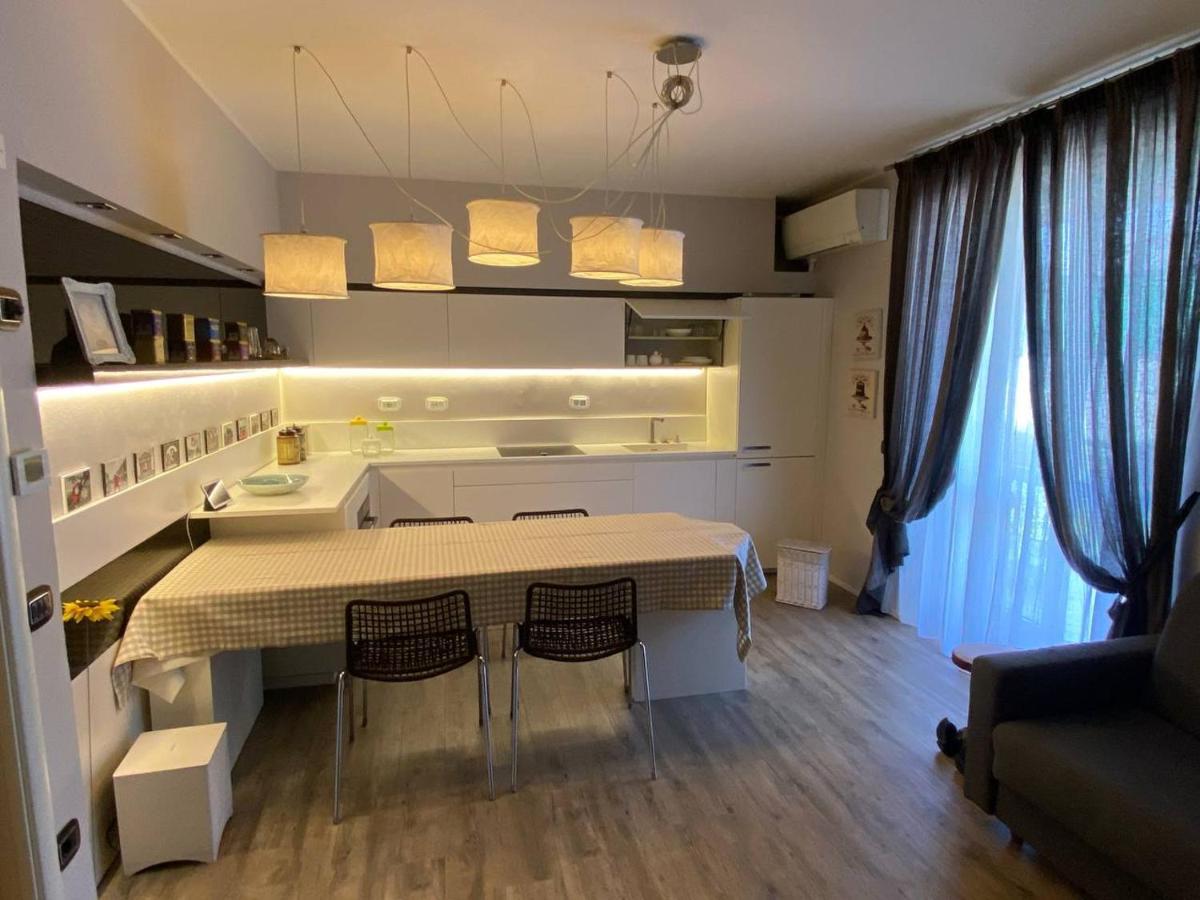 Desenzano Luxury Apartment Desenzano del Garda Exterior photo